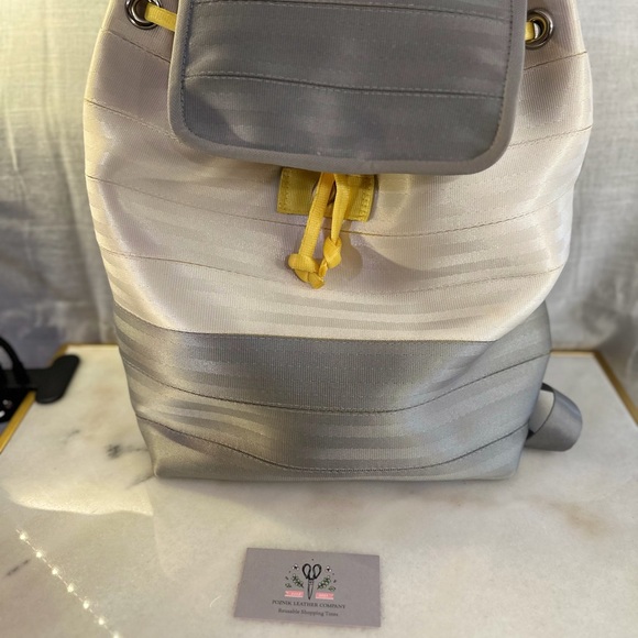 Harvey'S Seatbelt Bag Handbags - Elegant Gray and Cream Backpack